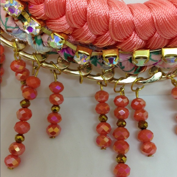 Cute Pink Floral Necklace - Picture 3 of 8